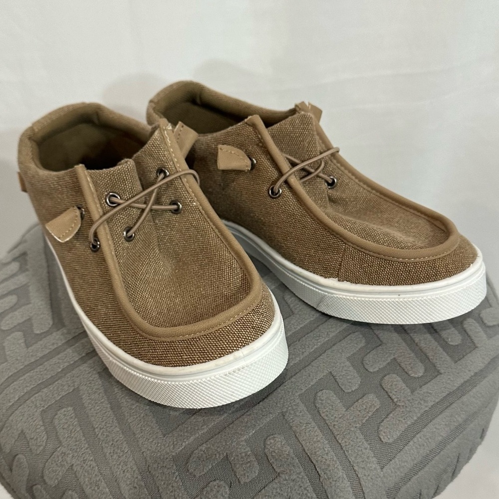 Oomphies Tan and White Slip-On Loafers with Suede Finish